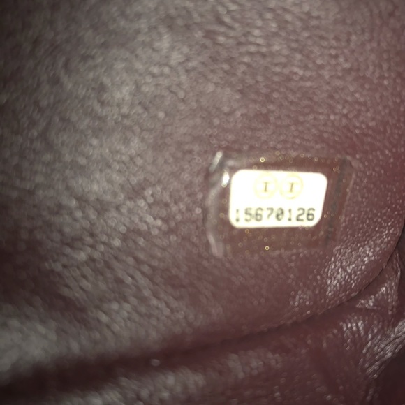 Authentic Chanel Jumbo Lambskin Double Flap Bag - Picture 4 of 8